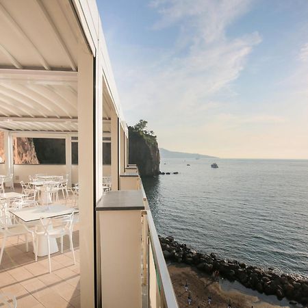 Hotel Giosue' A Mare Sorrento Meta Exterior photo