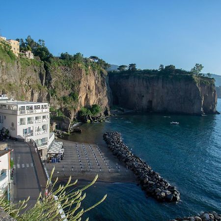 Hotel Giosue' A Mare Sorrento Meta Exterior photo