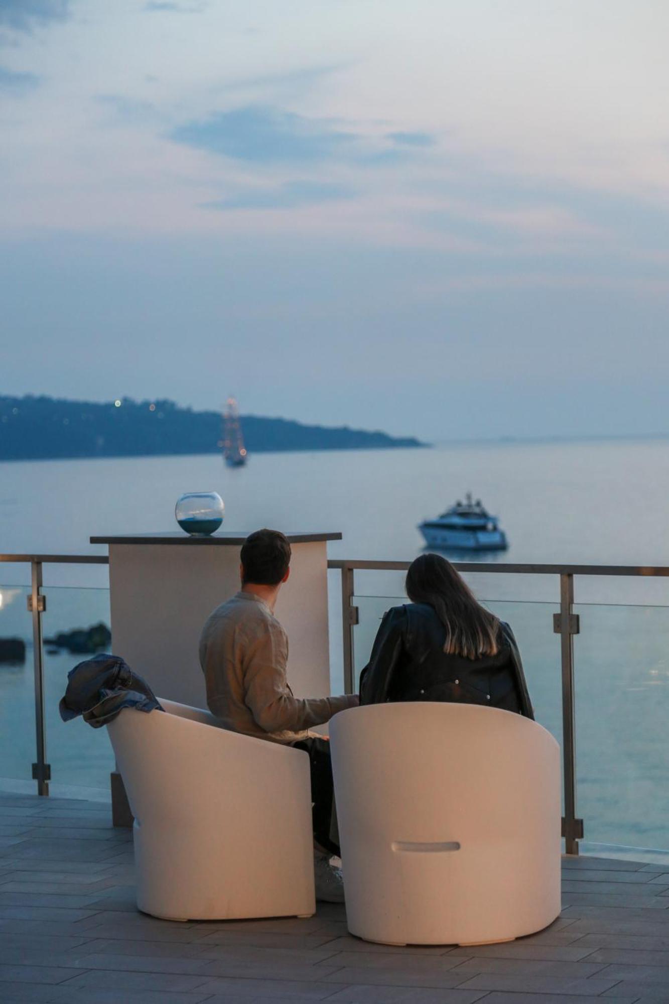 Hotel Giosue' A Mare Sorrento Meta Exterior photo
